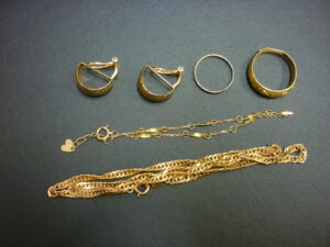 斑鳩町 金 イヤリング ネックレス 買取 王寺