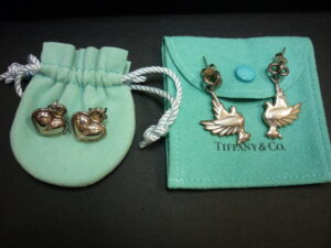 斑鳩町 ブランド品 ティファニー ピアス 買取 王寺