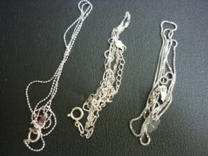 河合町 K18WG ネックレス 買取 王寺