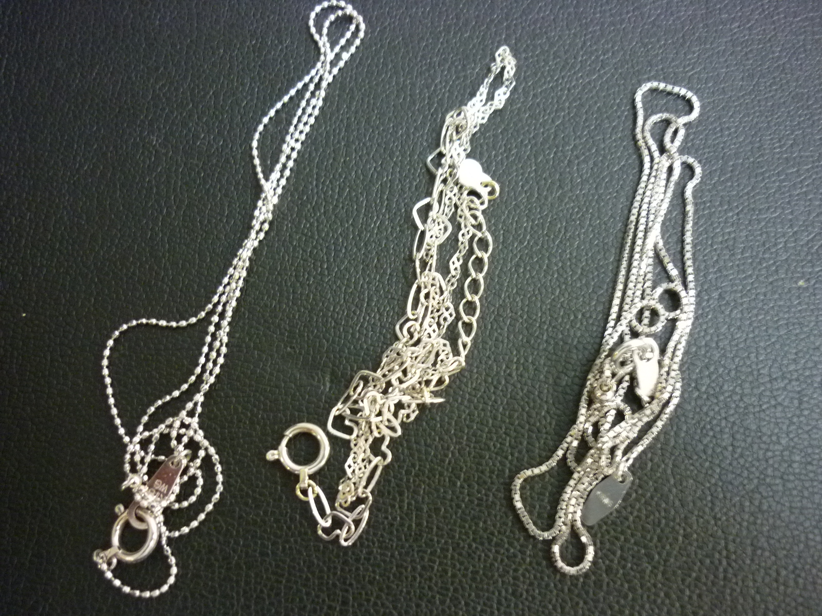 河合町 K18WG ネックレス 買取 王寺