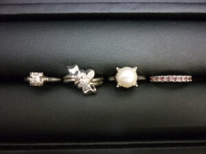 上牧町 宝石 プラチナ リング 買取 王寺